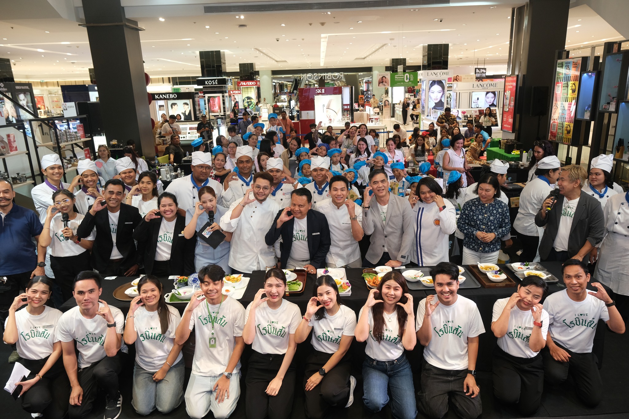 นายอำเภอเมืองสุราษฎร์ธานี เป็นประธานในพิธีเปิดกิจกรรมแข่งขัน "Robinson Super Kids Chef 2025"