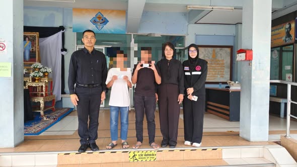 สำนักทะเบียนอำเภอเมืองสุราษฎร์ธานี ให้บริการงานบัตรประจำตัวประชาชน แก่ผู้รับบริการภายในบ้านพักเด็กและครอบครัวจังหวัดสุราษฎร์ธานี จำนวน 2 ราย