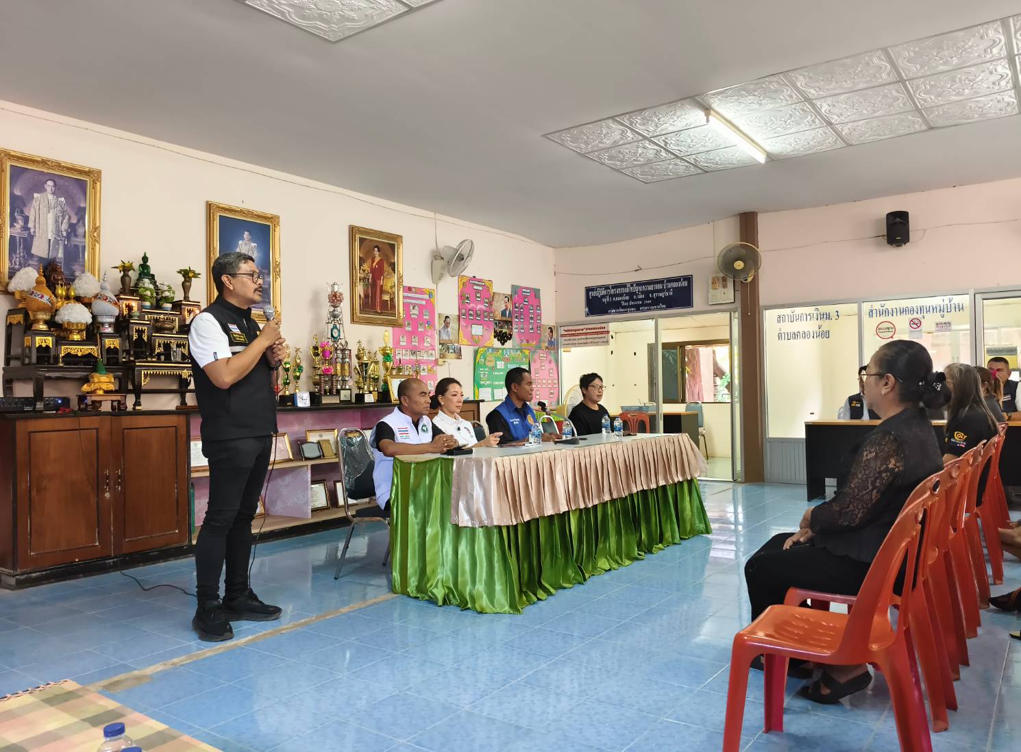 อำเภอเมืองสุราษฎร์ธานี เข้าร่วมการประชุมรับฟังข้อเสนอแนะการให้บริการผู้ป่วยโรคไม่ติดต่อเรื้อรัง (NCDs) ในพื้นที่ตำบลคลองน้อย