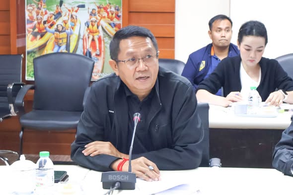 อำเภอเมืองสุราษฎร์ธานี เข้าร่วมการประชุมติดตามสถานการณ์สาธารณภัย ครั้งที่ 2/2568 เร่งรับมือและช่วยเหลือผู้ประสบภัยอย่างท่วงทันที